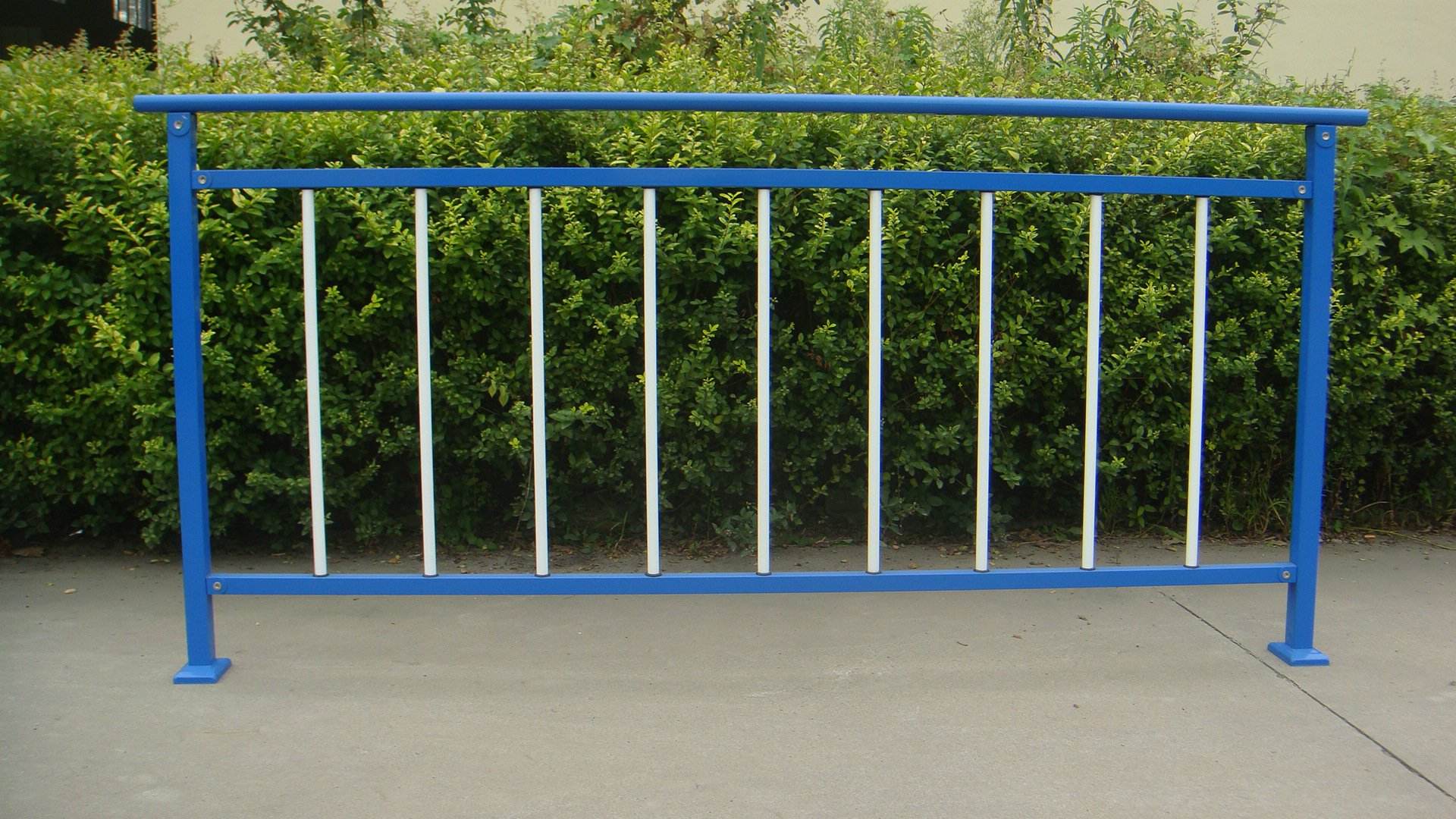 陽(yáng)臺(tái)護(hù)欄