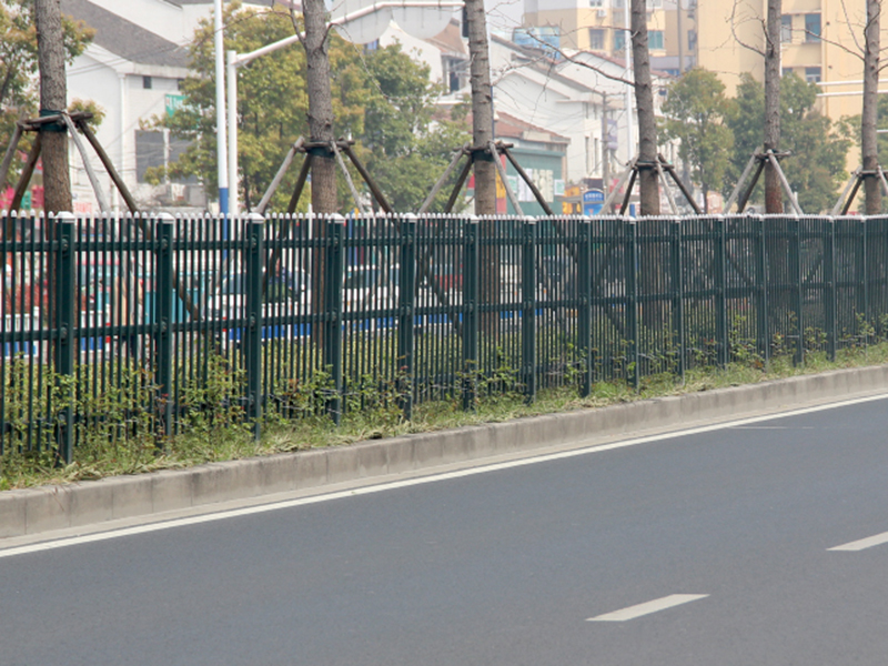 鋅鋼草坪護(hù)欄