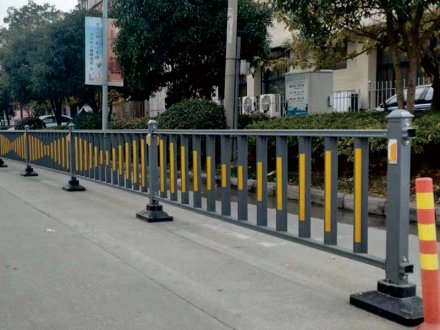 市政護欄，對于交通安全的重要性很關鍵